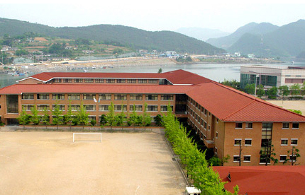 kwang-school-img02.jpg
